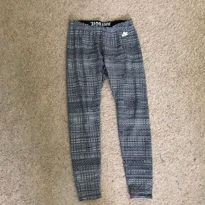 Nike Cotton Leggings with black and white stripes